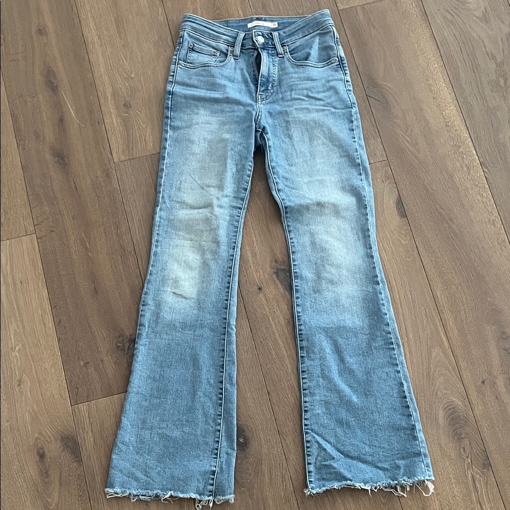 Levi’s 726 flare Jean. Size 25.